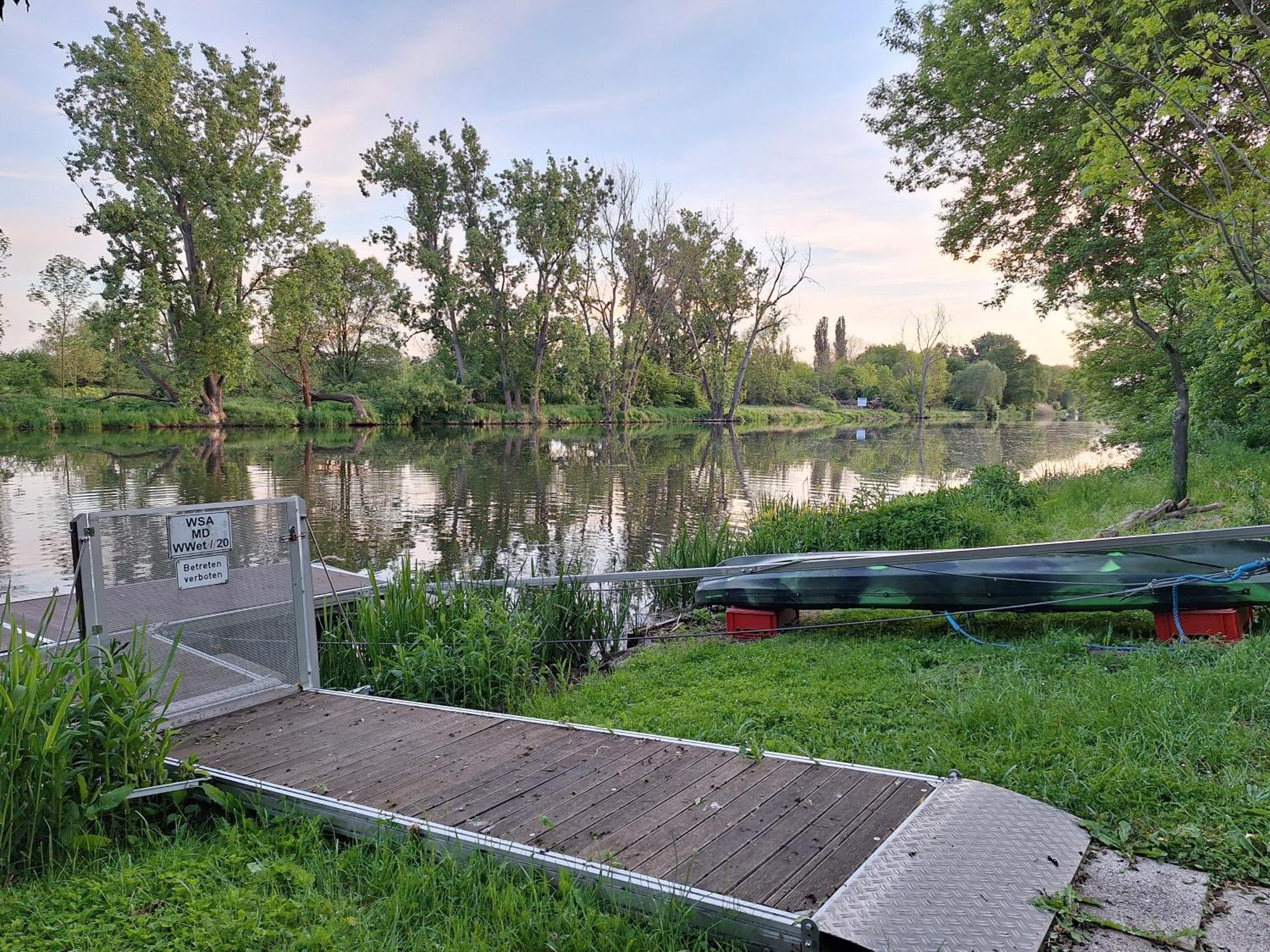 Ferienhaus Saaleblick Wettin Zewnętrze zdjęcie